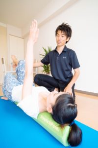 ストレッチポールで体幹トレーニング