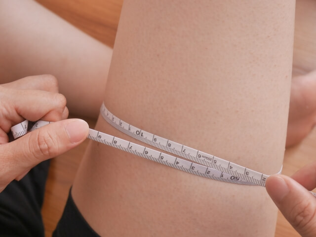足が太くなる原因は脂肪の付き過ぎで太いは間違い？